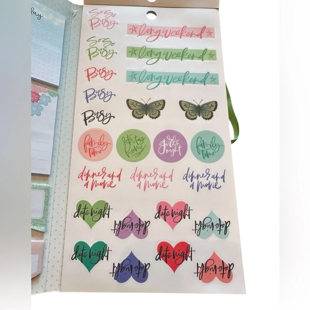 The Happy Planner Daydreamer Accessory Book